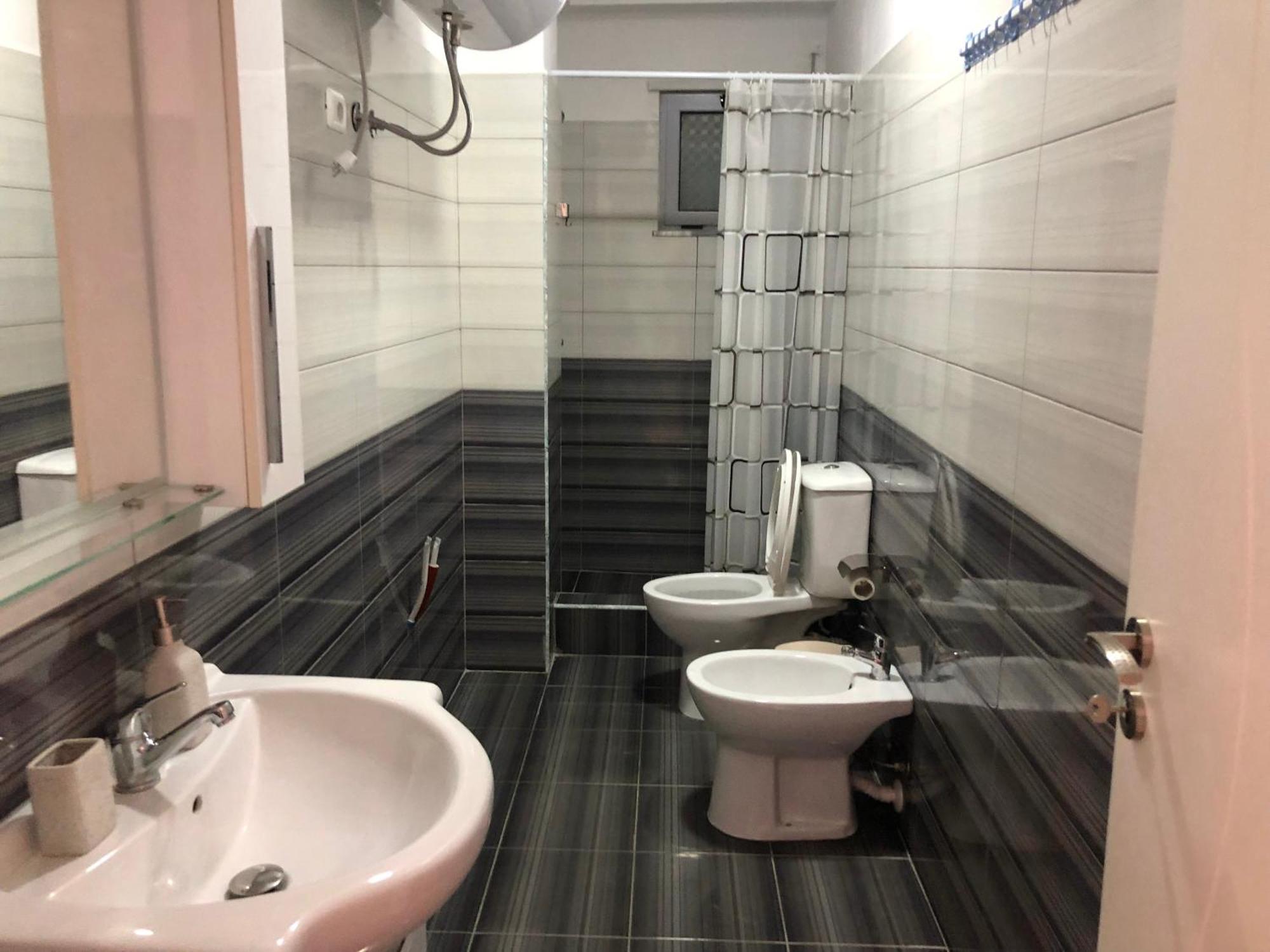Vlore Apartment Eksteriør billede